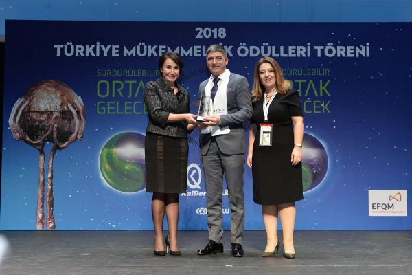 KALİTE YOLCULUĞUNU MÜKEMMELLİK ÖDÜLÜ İLE TAÇLANDIRDI